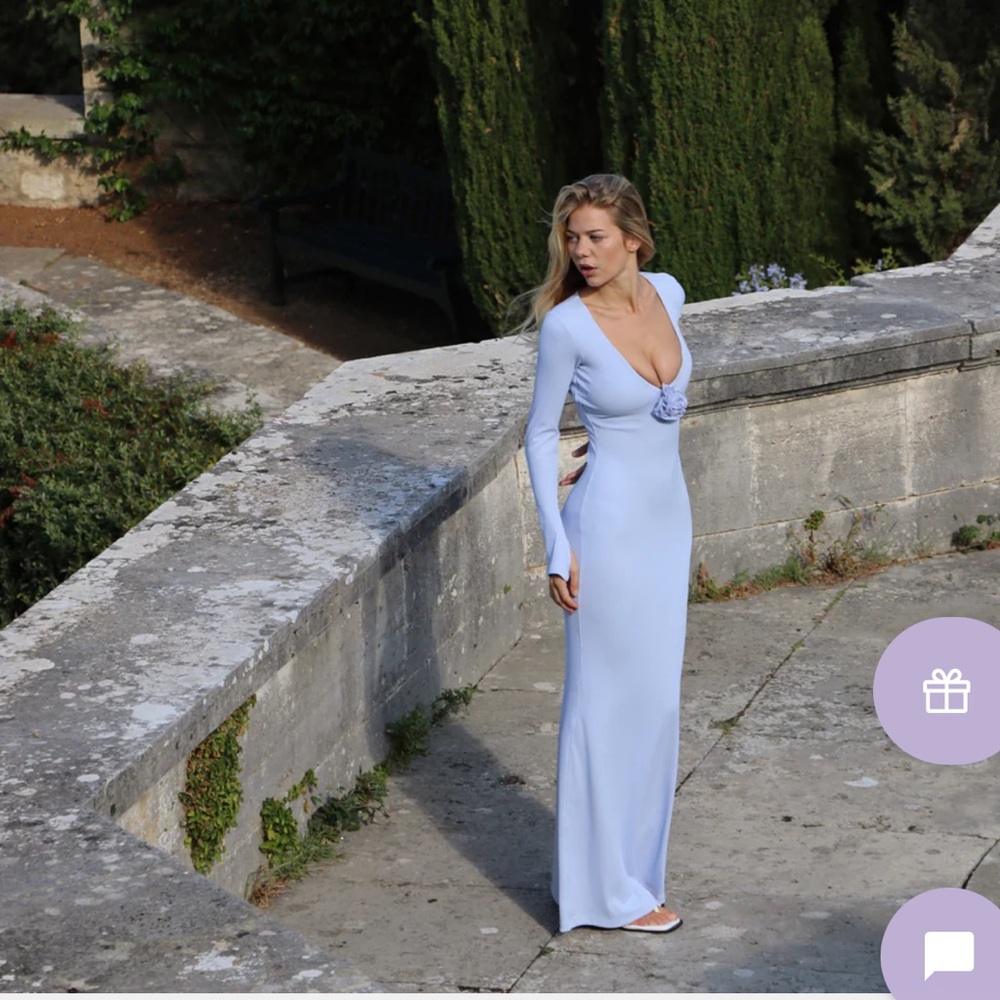 Wiskii Long Sleeve Light Blue Dress